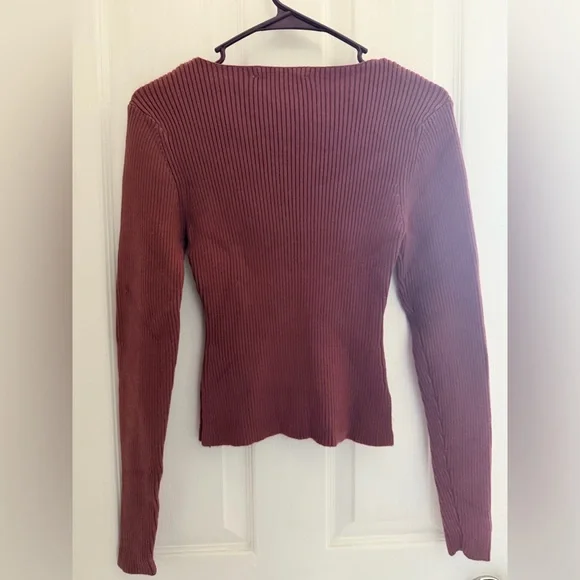 Zara Burgundy Ribbed Knit Top - Picture 3 of 3